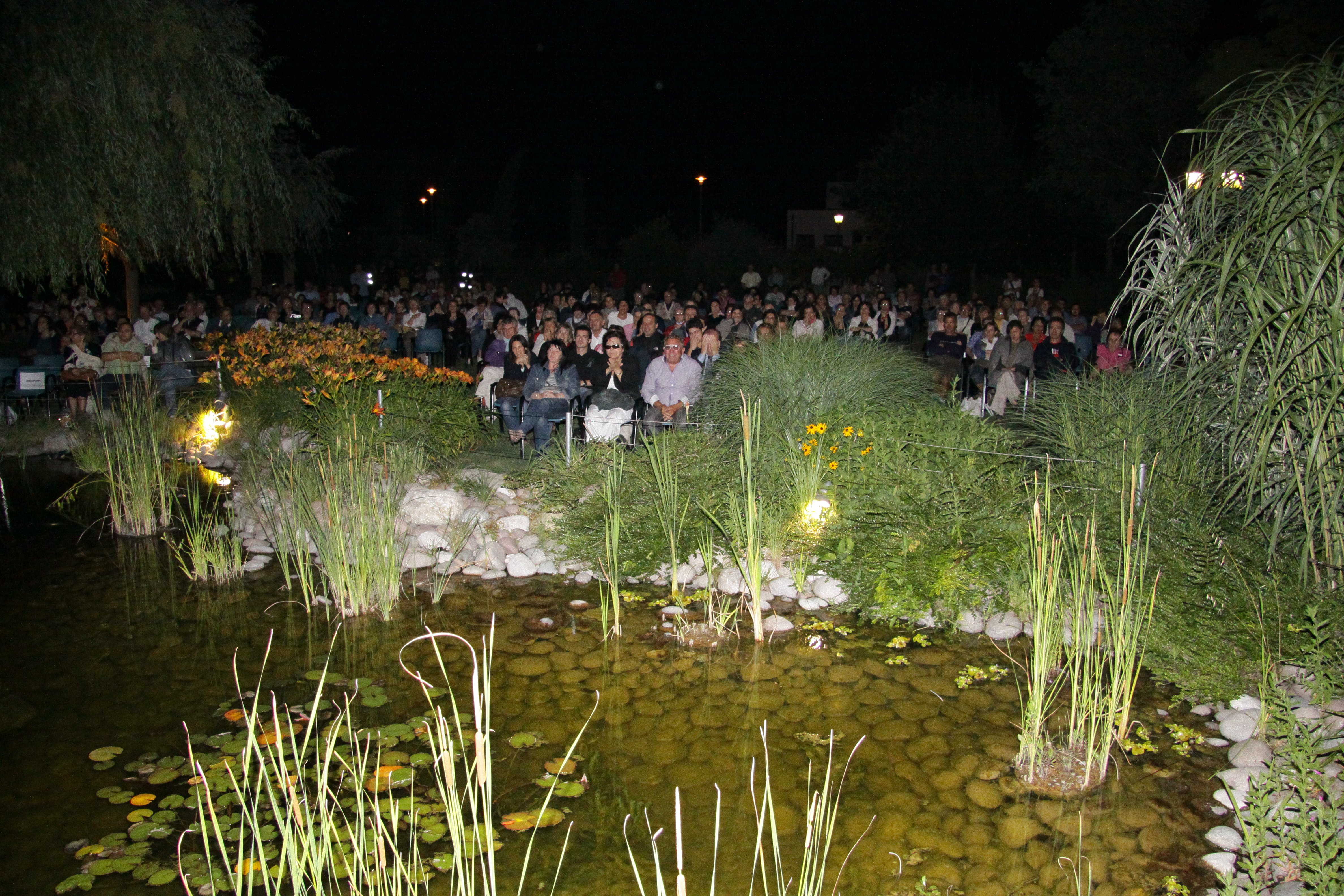I SUONI DEGLI ANGELI 2015, TEATRO CIVILE E ROCK FRA I SALICI DEL GIARDINO